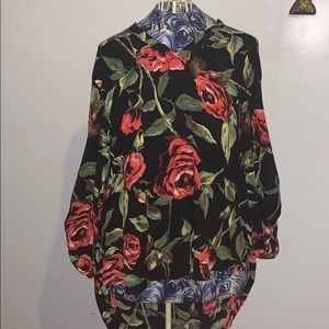 Cleo: Floral woman’s shirt